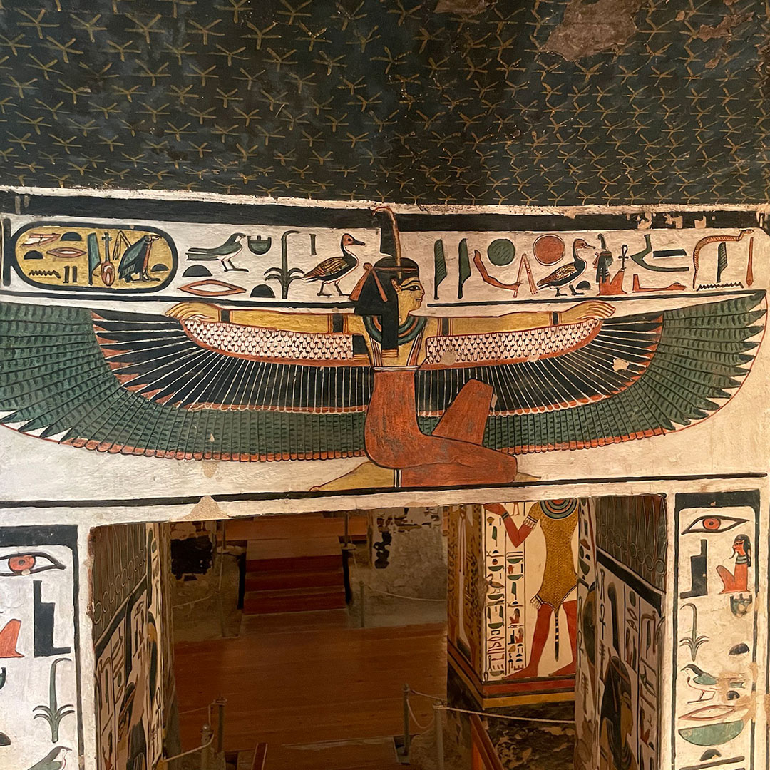 PyramidsTravel_GizehPyramids