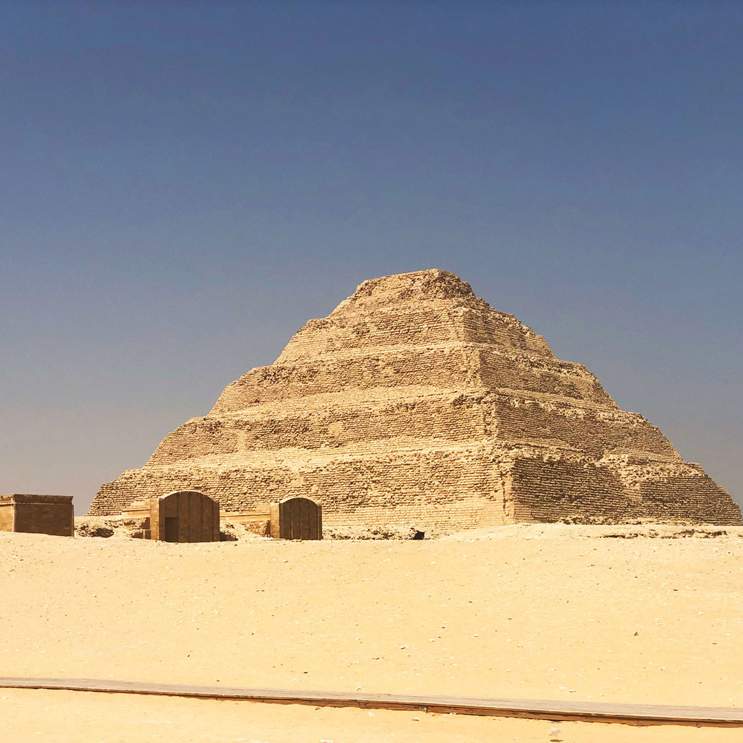 PyramidsTravel_GizehPyramids
